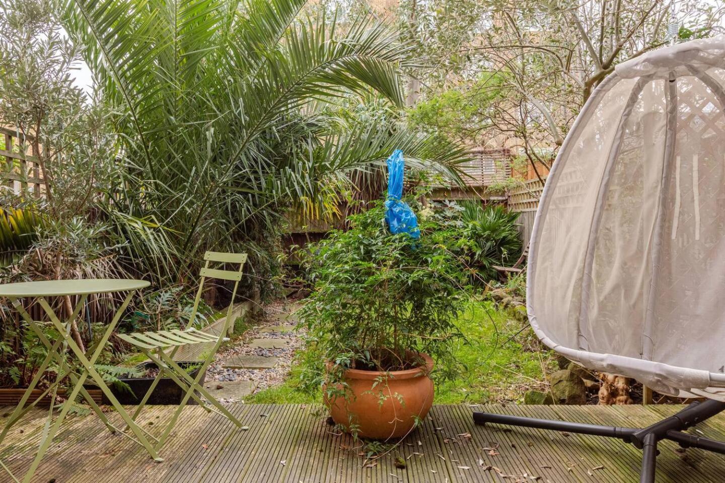 Charming 2-Bed Garden Flat Daire Londra Dış mekan fotoğraf